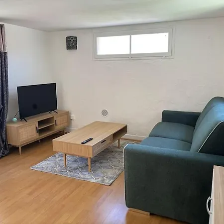 Studio Avec Terrasse Apartment